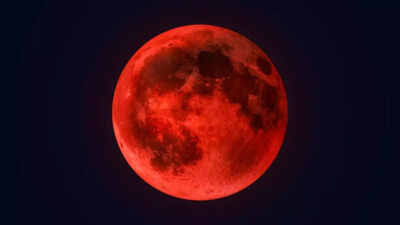 Blood Moon Wows Ugandans As Lunar Eclipse Paints Kampala Sky Red