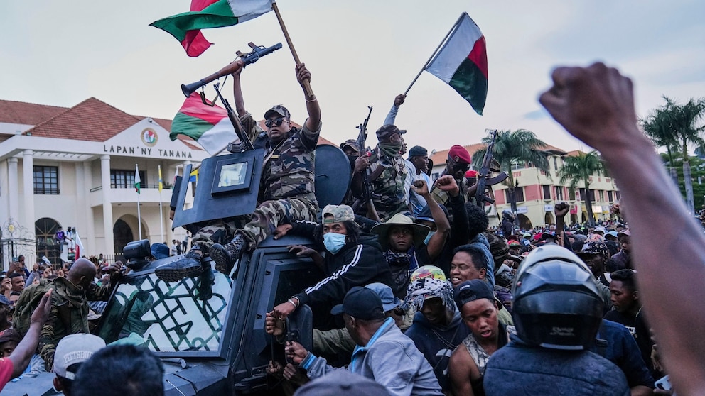 Madagascar’s Military Seizes Power and Suspends the constitution